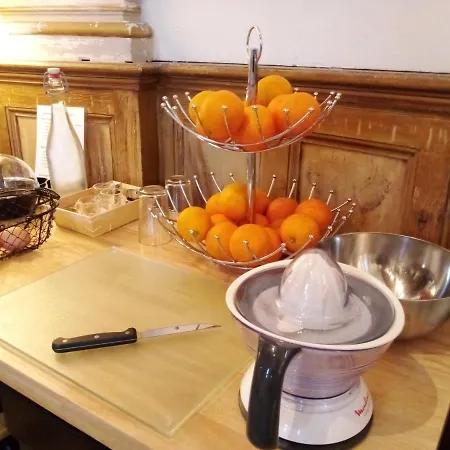 Le Couvent Guest house *